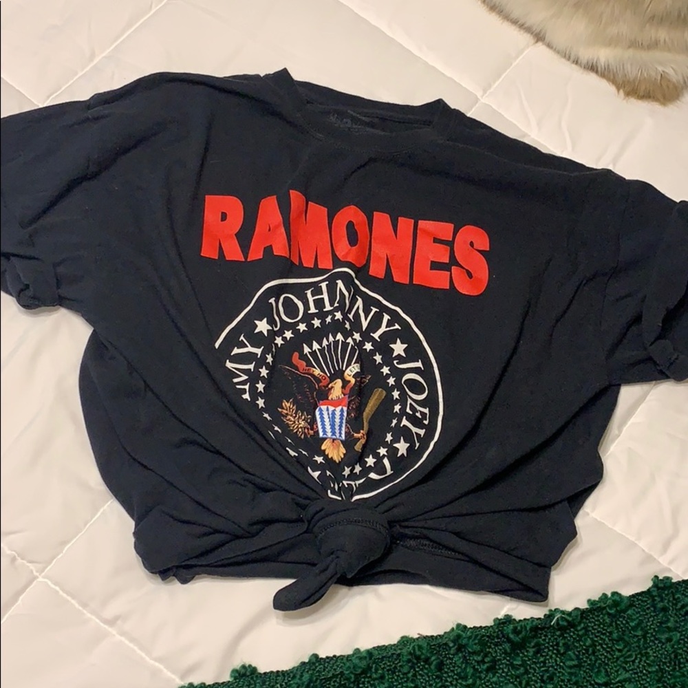Ramones band tee